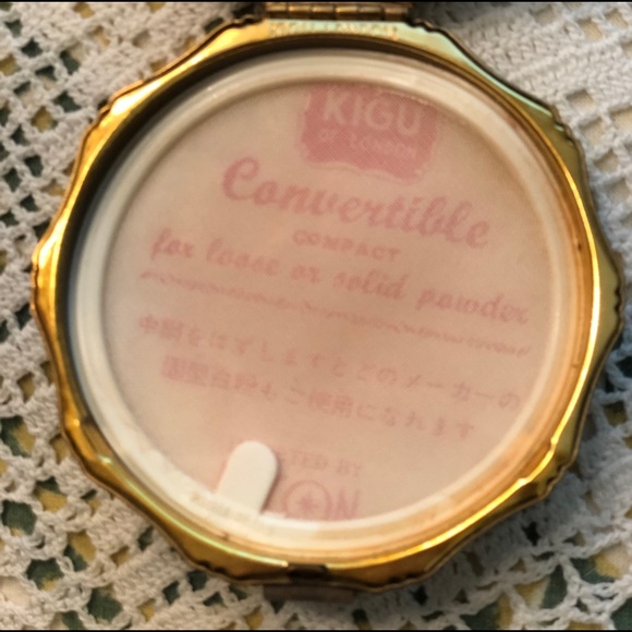 Vintage KIGU of London powder compact. - Picture 3 of 5